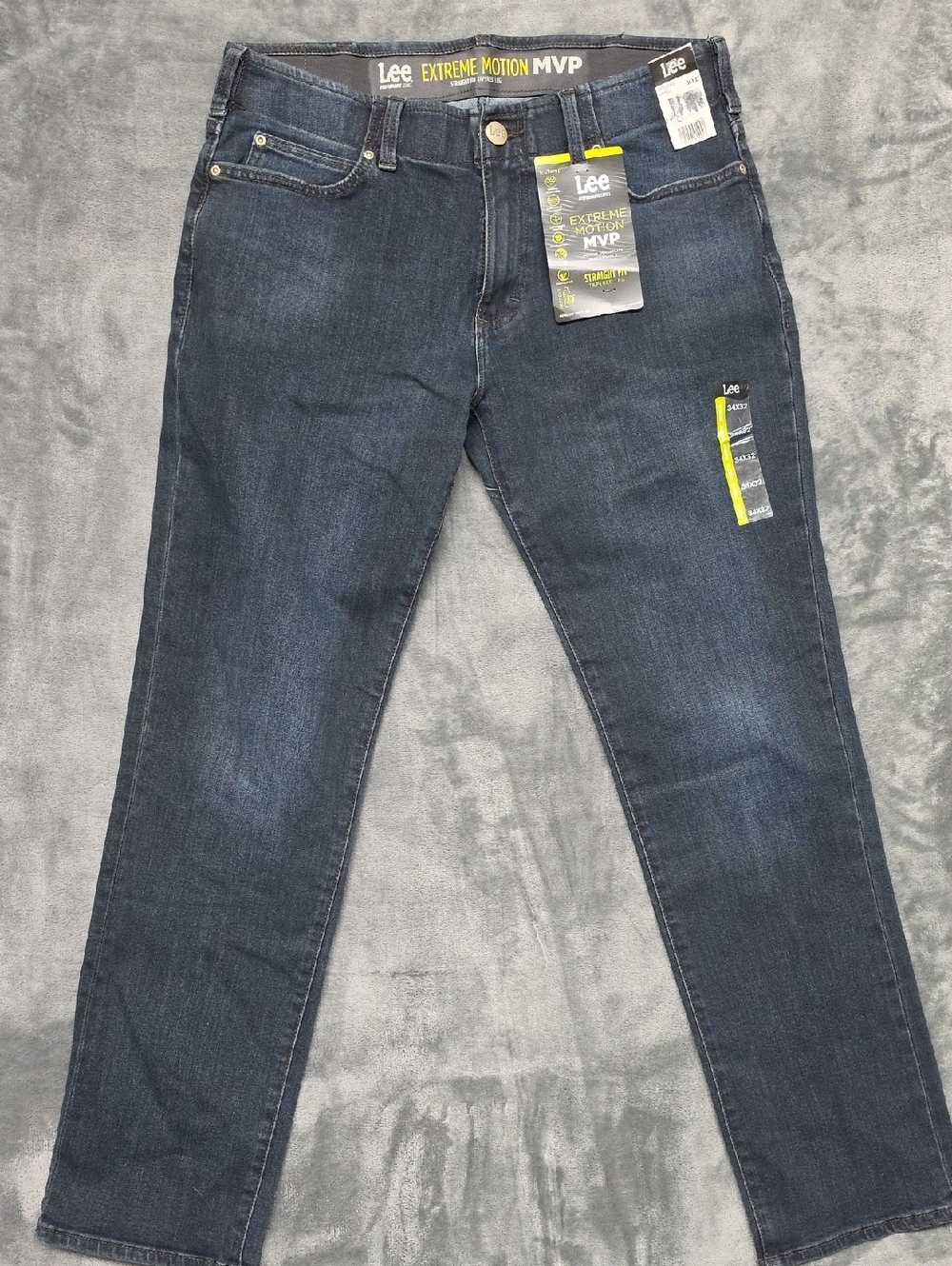 Lee Extreme Motion MVP Dark Blue Straight Fit Jeans sz 34 - Picture 1 of 6